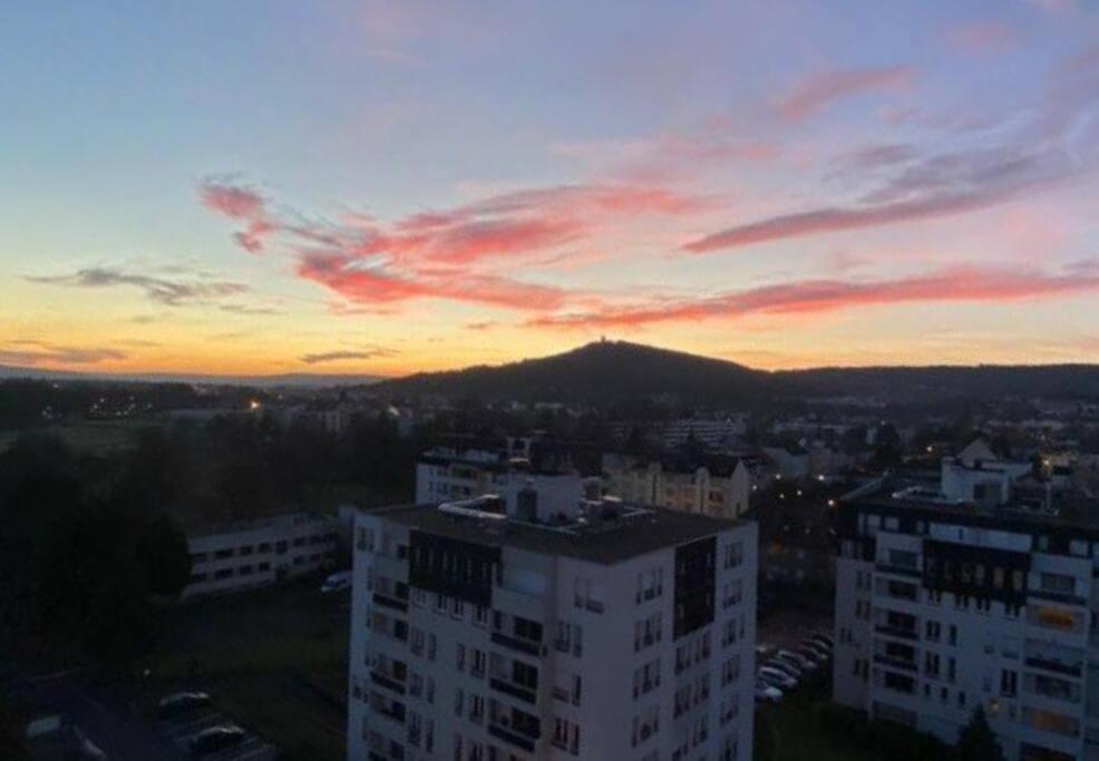 F2 65M2 Parking Prive Avec Une Belle Vue Metz Exteriör bild